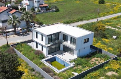 YENİBOĞAZİÇİ ŞOK FİYATA SATILIK VİLLA!