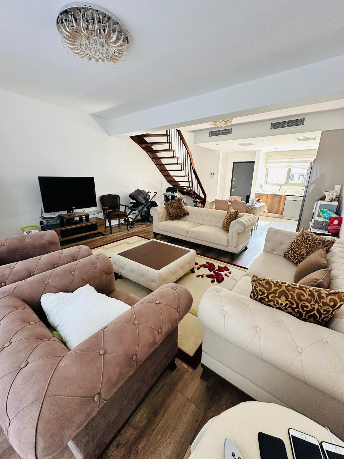 GİRNE ALSANCAK'da SATILIK 2+1 Dublex Villa